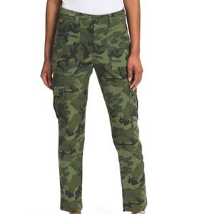 The North Face Women's Printed heritage Green Camouflage Cargo Pants Siz…